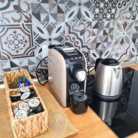 Monolocale Con Giardino Privato, 1 Minuto Dal Mare Vakantiehuis