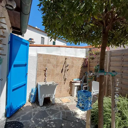 Monolocale Con Giardino Privato, 1 Minuto Dal Mare Ferienhaus *